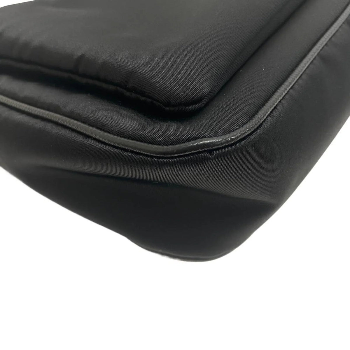 Pre-Owned  1BH168 Tessuto Triangle Plate Shoulder Bag Black Women's  (Good)