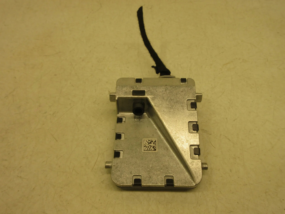 Pre-Owned 18-23 Toyota Tacoma Front Windshield Mounted Lane Departure Warning Camera  (Good)