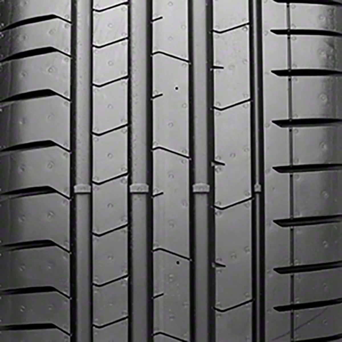 Pirelli  Zero -Luxury Summer 255/35R20 97W  Passenger Tire