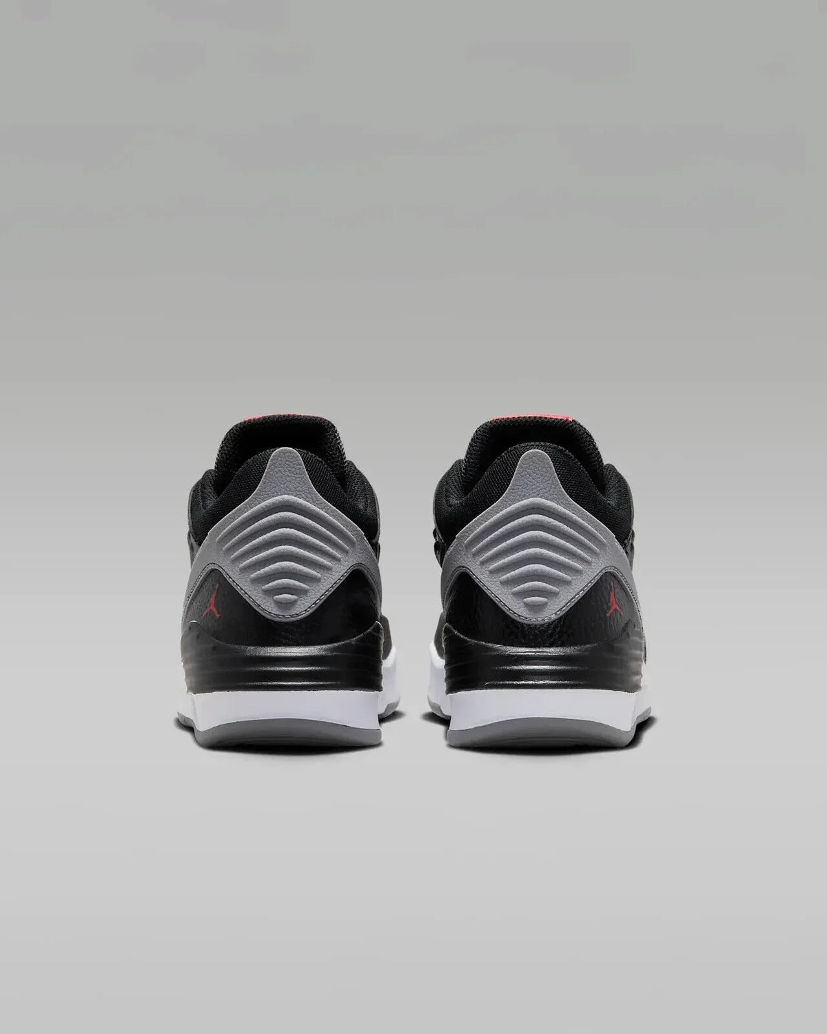 Air Jordan Max Aura 5 -061 Older Kids Black/White Basketball Shoes  (7Y)